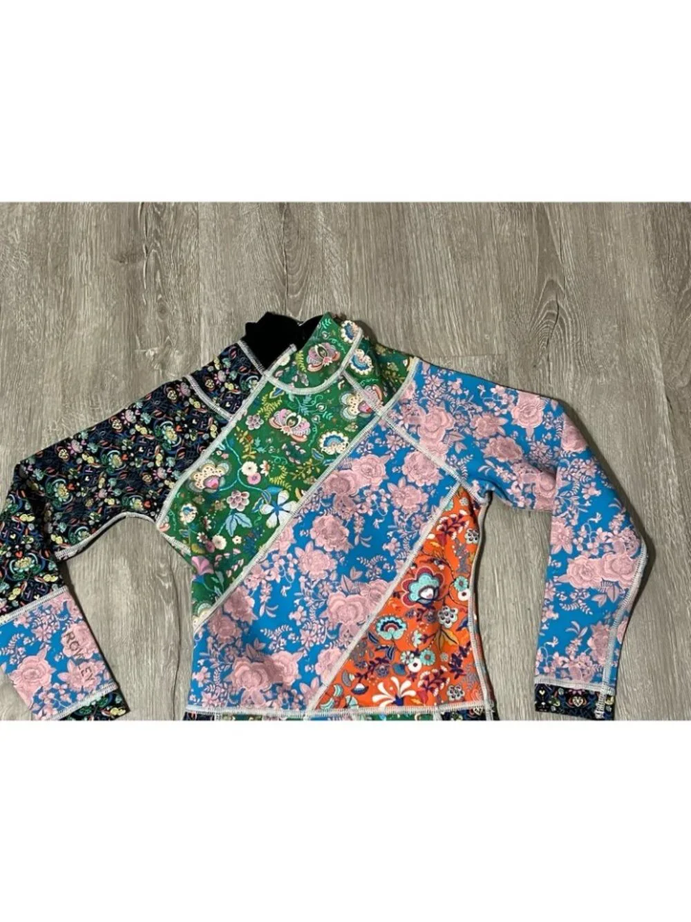 Cynthia Rowley Girls Floral Wetsuit Size 9/10 Patchwork Print